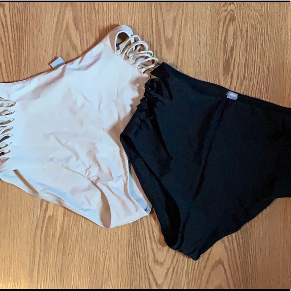 Lot of two Aerie High waisted bikini bottoms!!!